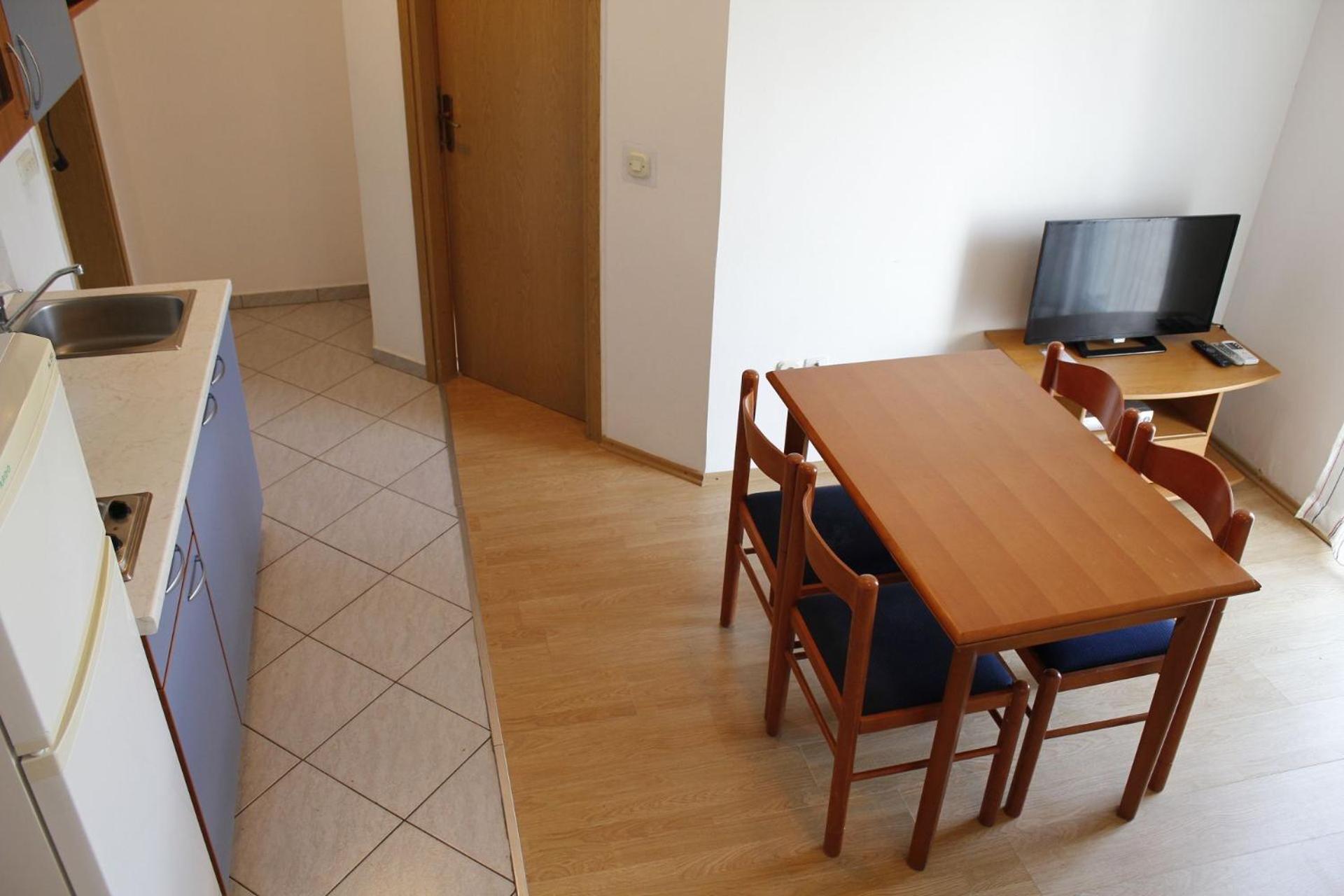 Apartments Branko ポヴリャナ エクステリア 写真